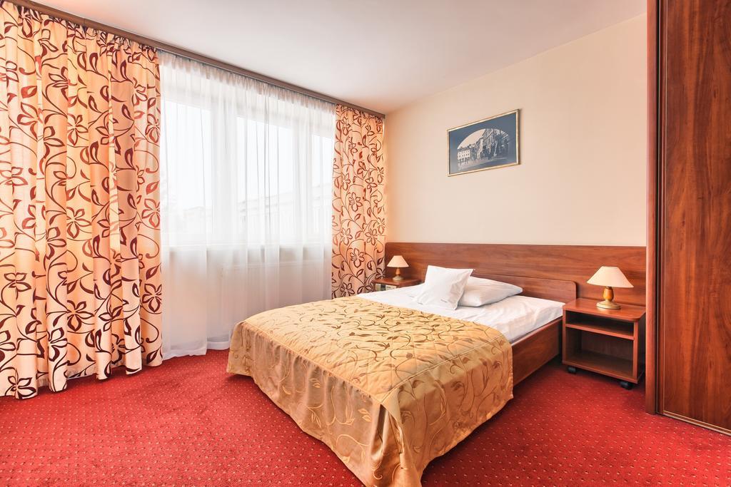 Hotel Renesans Zamość الغرفة الصورة
